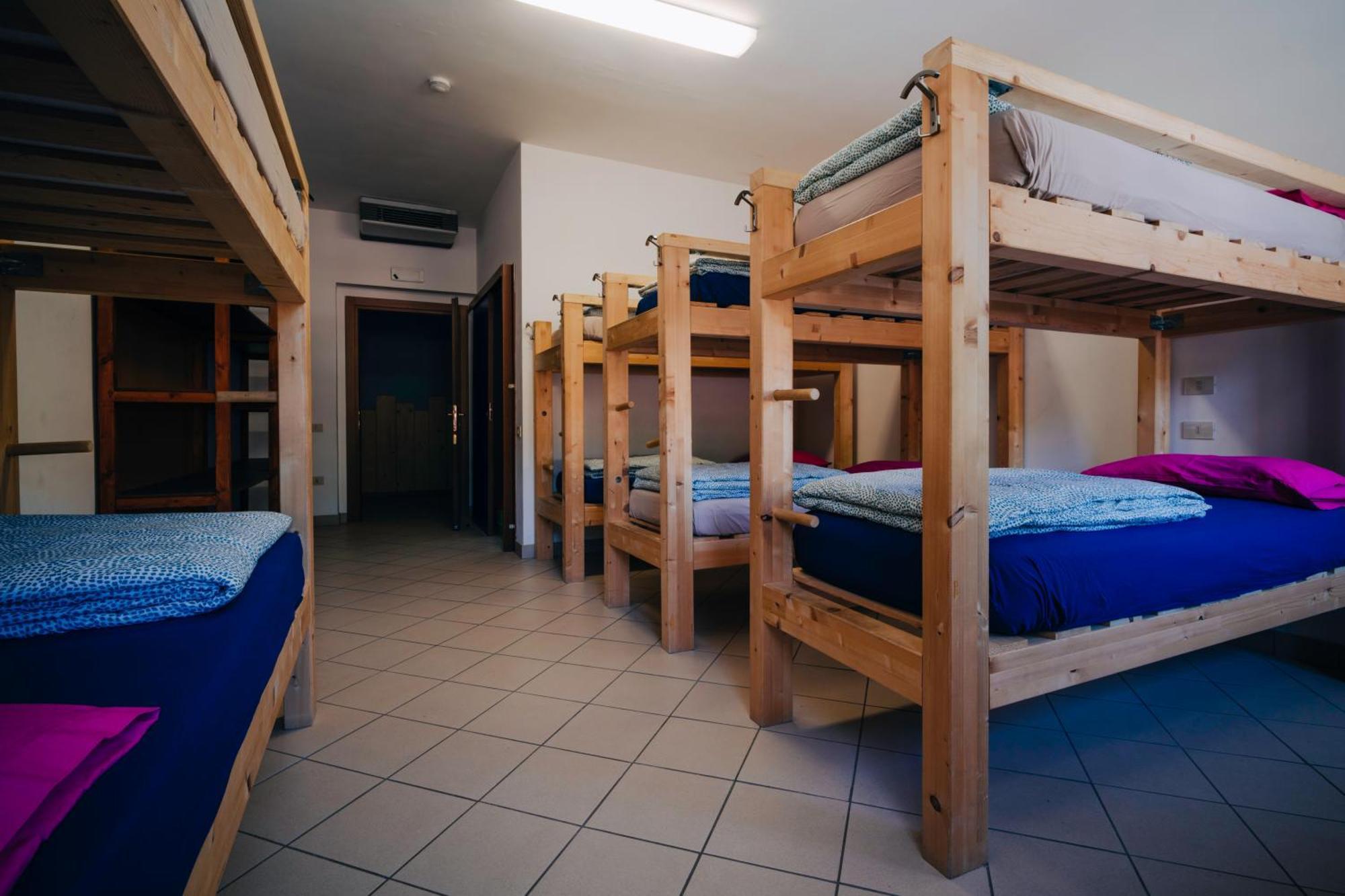 הוסטל לימונה פיימונטה La Casa Via Del Sale מראה חיצוני תמונה